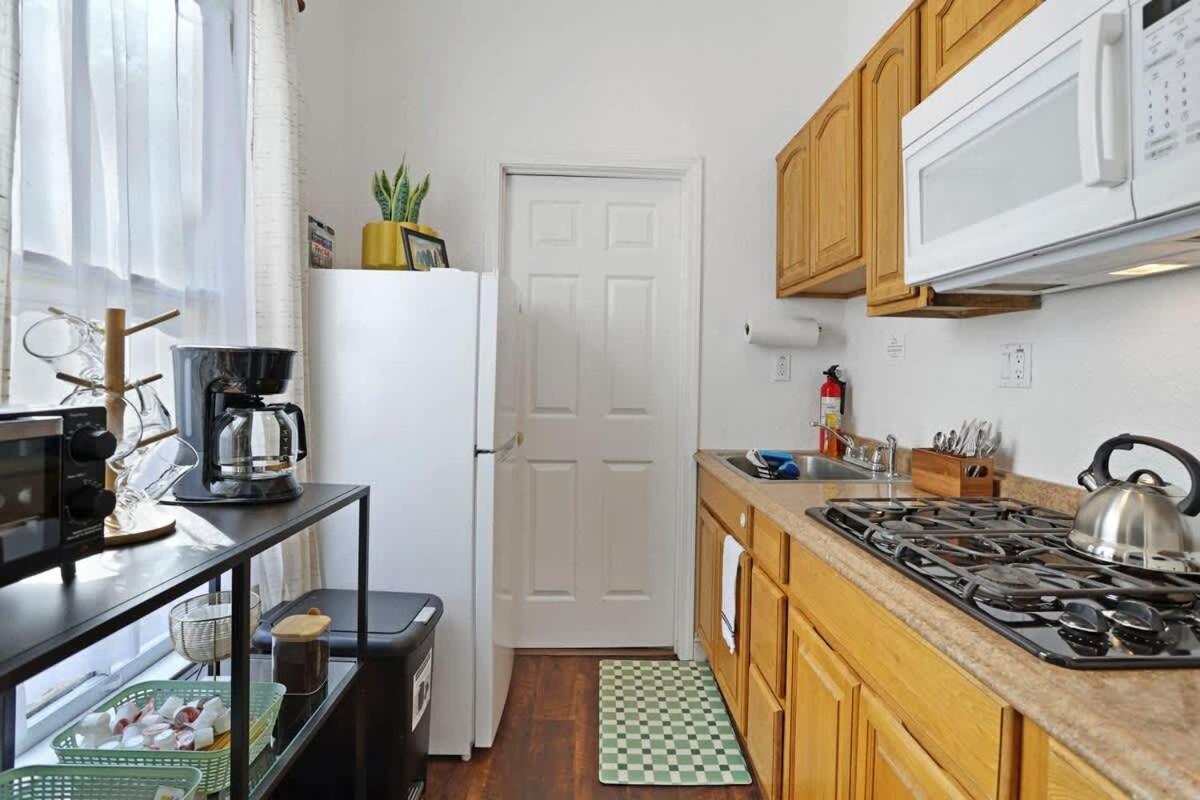 Cozy Upstairs Near Downtown And The River Sacramento