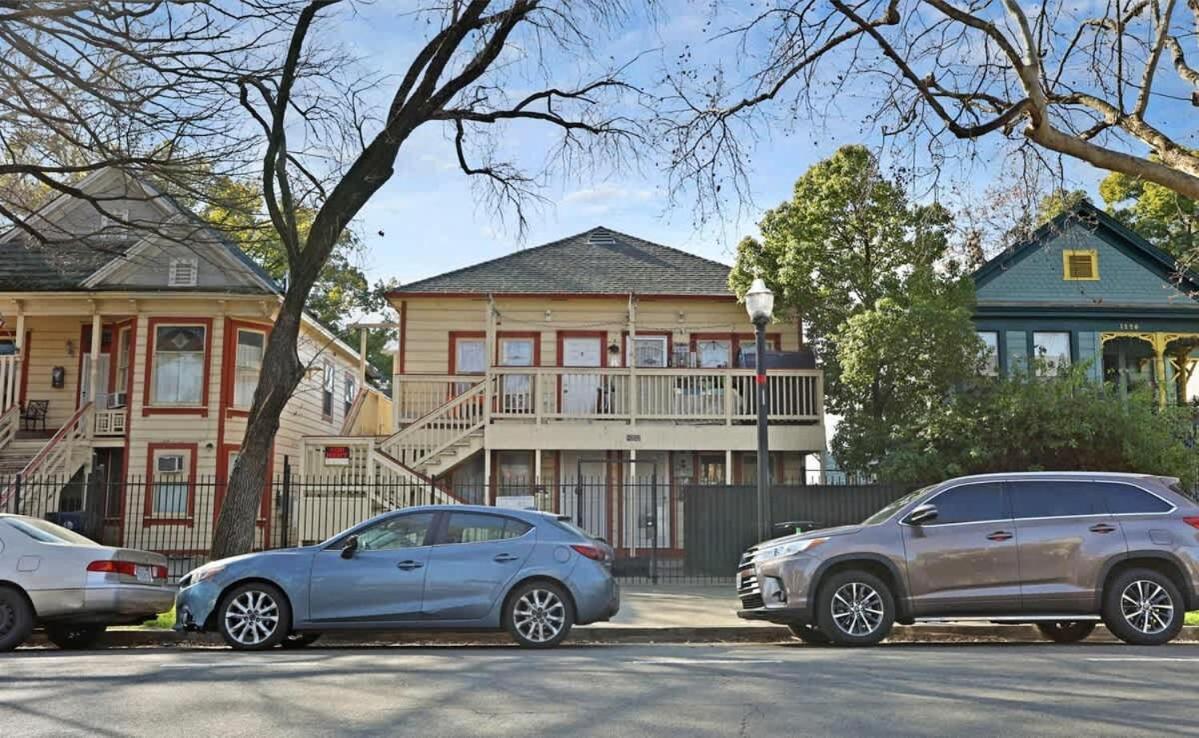 Cozy Upstairs Near Downtown And The River * Sacramento